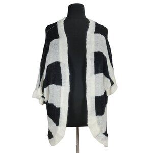 TORRID Black White Cable Knit Open Front Cardigan  Jacket Women Plus 4  . 129P
